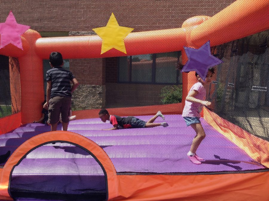 bouncy house (1)