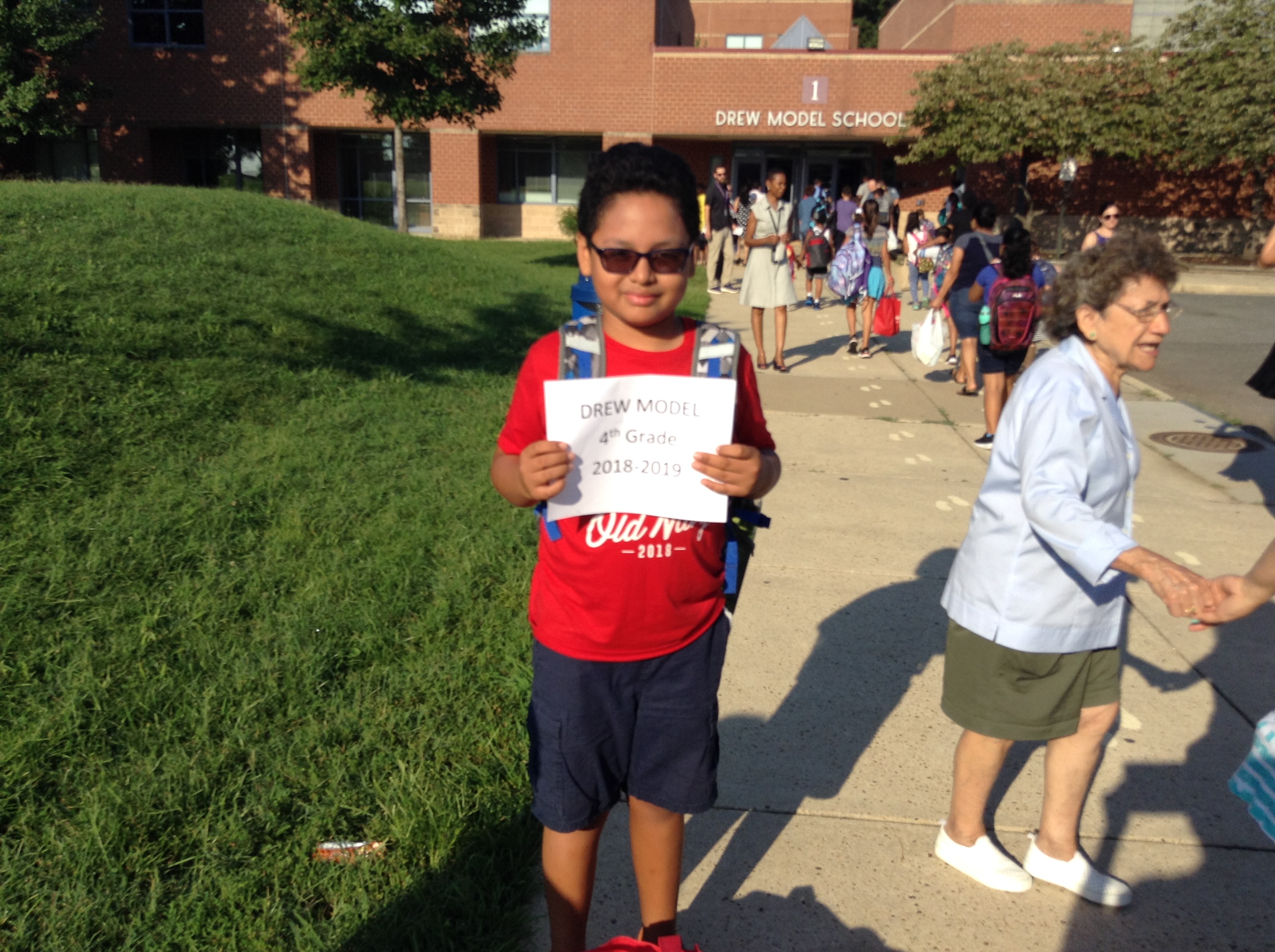 Drew Model Elementary School 23rd Street South Arlington Va School Walls